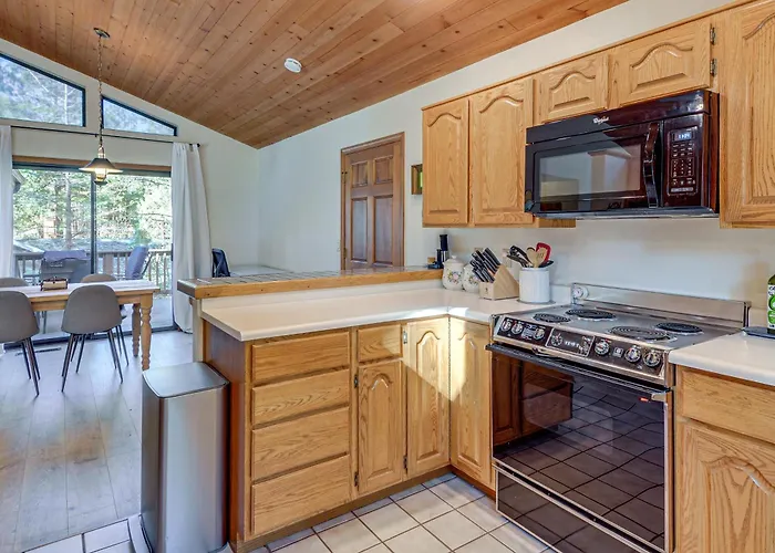 Holiday home Prescott Extended Stay: Community Perks, Near Dtwn